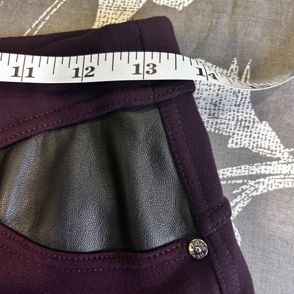 “DKNY Jeans” Dark Purple Leggings w/Elastic Waist & Front/Back Pockets Size S - Picture 7 of 12